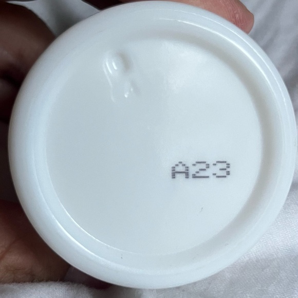 The Moisturizing Cool Gel Cream 1fl oz. - Picture 2 of 2